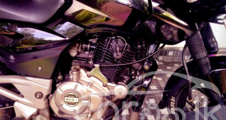 BAJAJ PULSAR 180 2016
