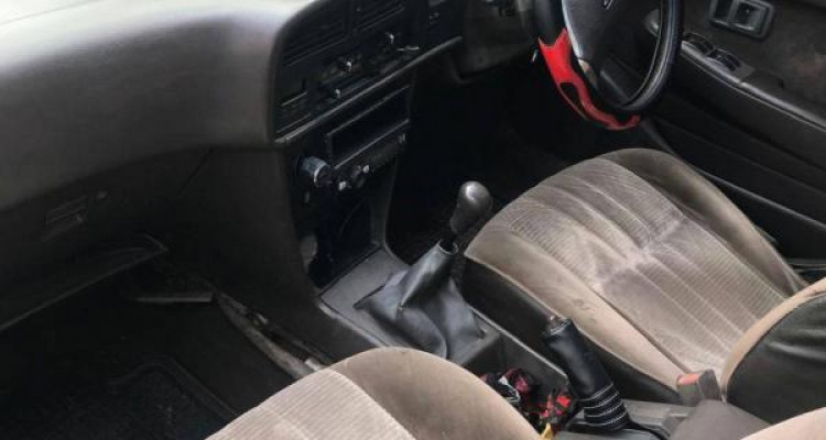 TOYOTA CARINA AT170 1988