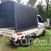 MITSUBISHI MINICAB 1999