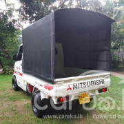 MITSUBISHI MINICAB 1999