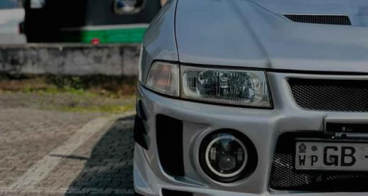 MITSUBISHI LANCER CK1 2000