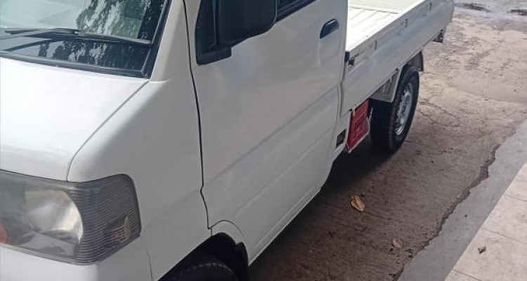 MITSUBISHI MINICAB 2003