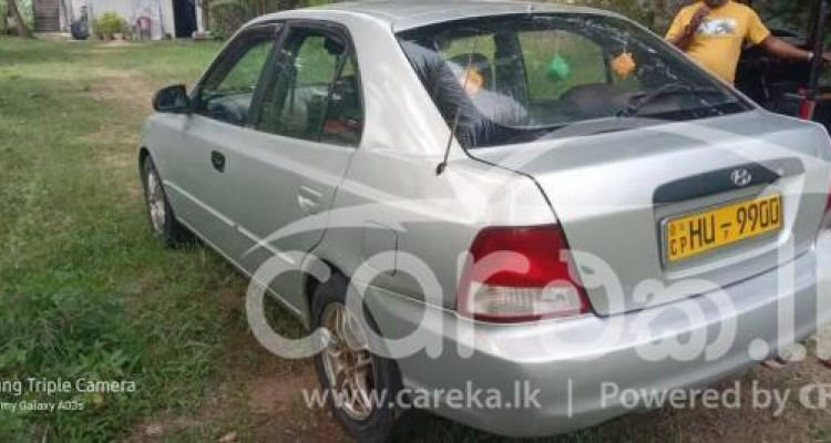 HYUNDAI ACCENT 2000