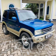 MITSUBISHI PAJERO 2001