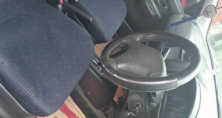 SUZUKI SWIFT 2003