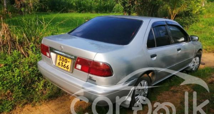 NISSAN EX SALOON 1998