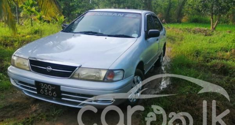 NISSAN EX SALOON 1998