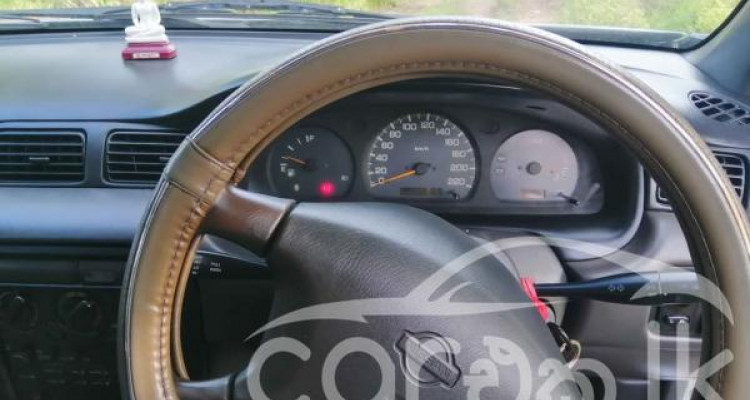 NISSAN EX SALOON 1998