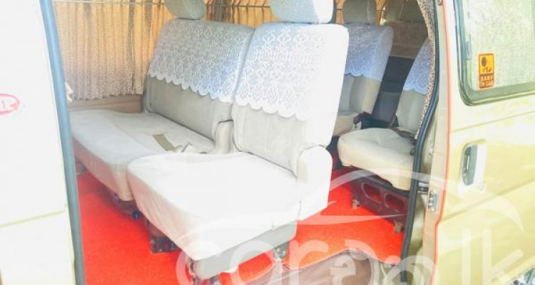 NISSAN CARAVAN 1994
