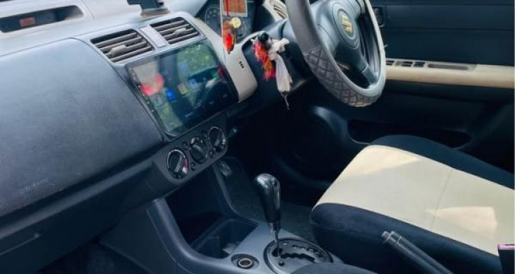 SUZUKI SWIFT 2005