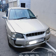 HYUNDAI ACCENT 2001