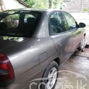 DAEWOO NUBIRA 2000