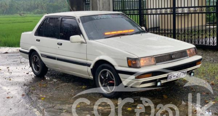 TOYOTA COROLLA AE81 1986