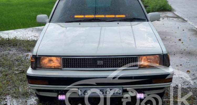 TOYOTA COROLLA AE81 1986