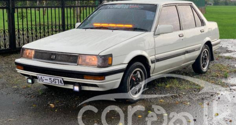 TOYOTA COROLLA AE81 1986