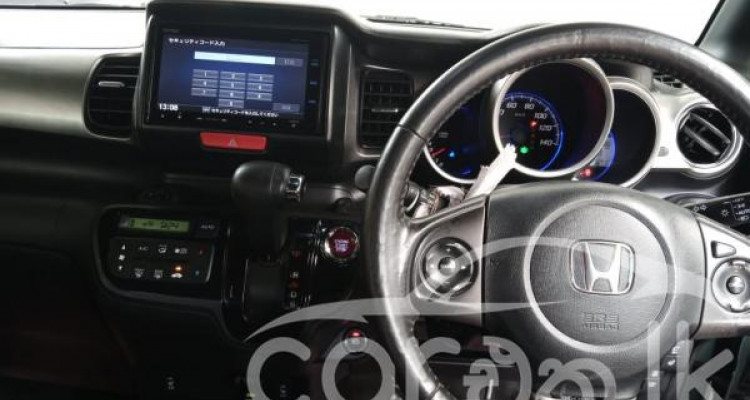 HONDA N-BOX FLASH 2016