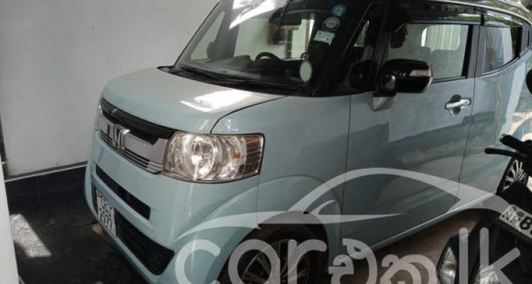 HONDA N-BOX FLASH 2016
