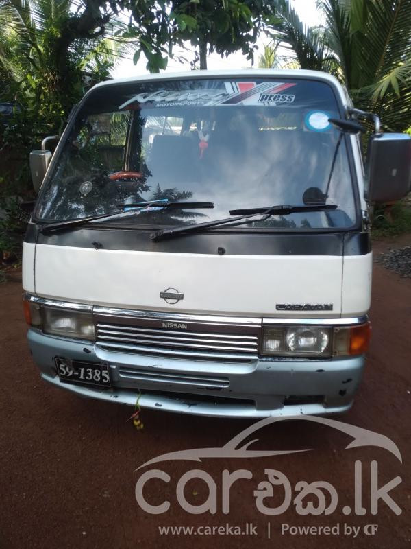 NISSAN CARAVAN 1992