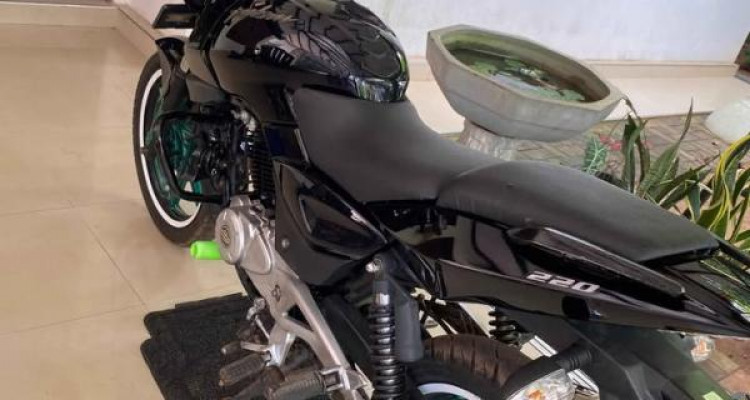 BAJAJ PULSAR 2012