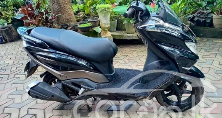 SUZUKI BURGMAN 2020