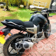 YAMAHA FZ 2010