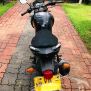 YAMAHA FZ 2010