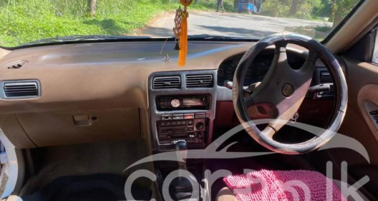 NISSAN DOCTOR SUNNY 1992