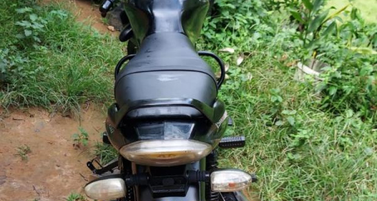 BAJAJ DISCOVER 150 2010