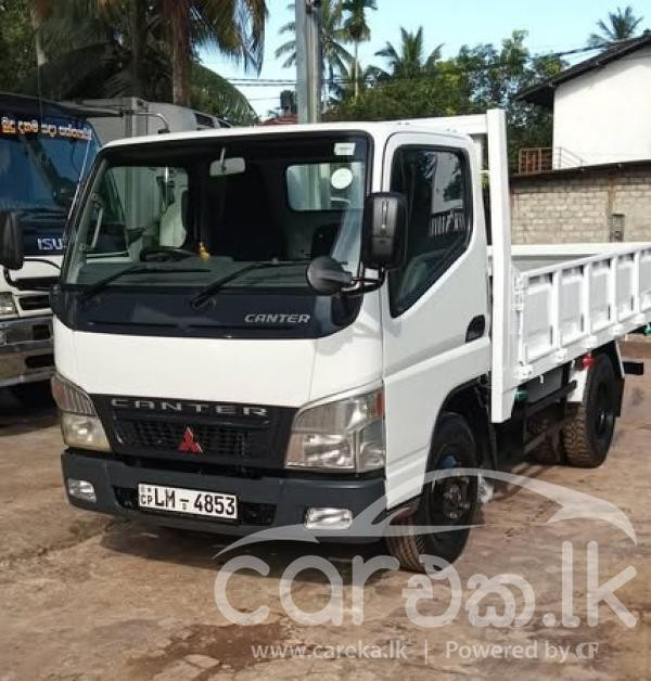 MITSUBISHI CANTER FUSO 2016