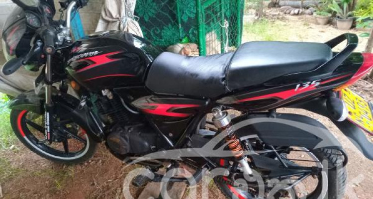 BAJAJ DISCOVER 135 2010