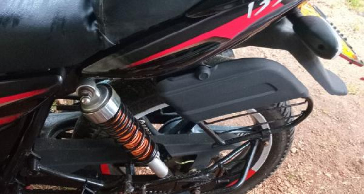 BAJAJ DISCOVER 135 2010