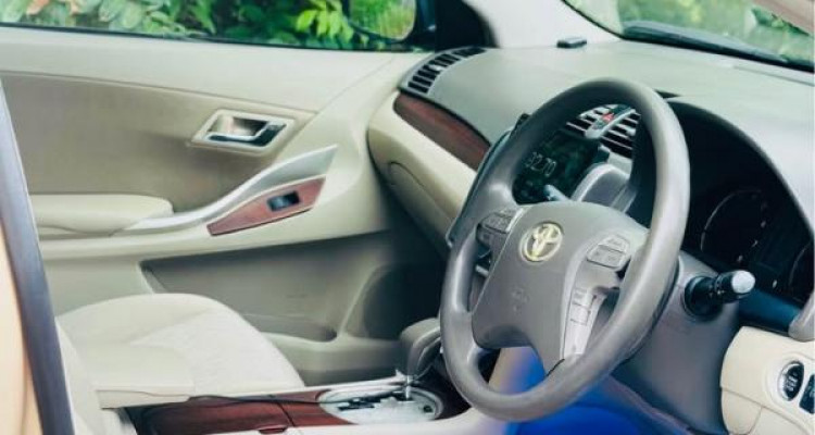 TOYOTA ALLION 260 2010