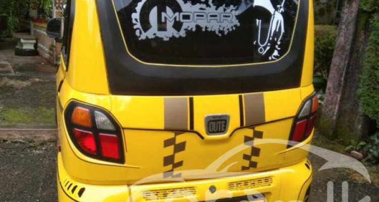 BAJAJ QUTE 2018