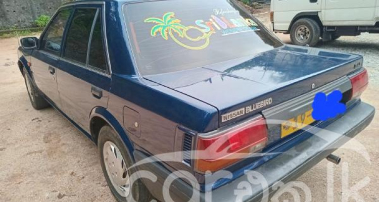 NISSAN BLUEBIRD 1990