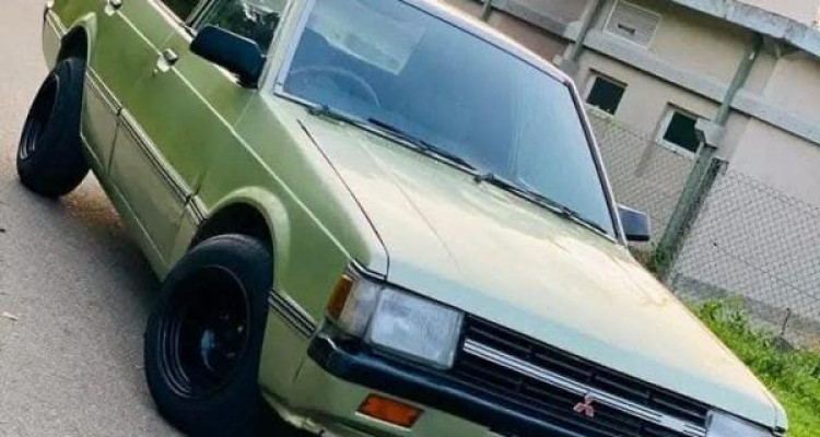 MITSUBISHI LANCER BOX 1979