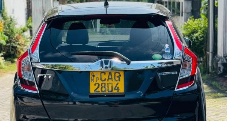 HONDA FIT GP5 2014