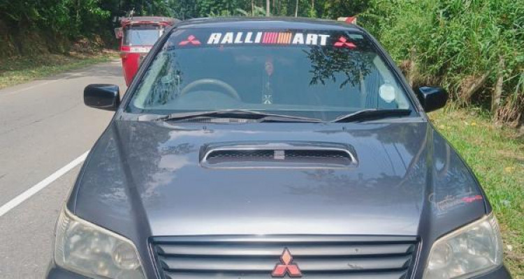 MITSUBISHI LANCER CS1 2002