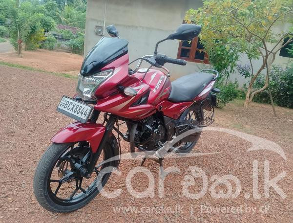 BAJAJ DISCOVER 150 2015