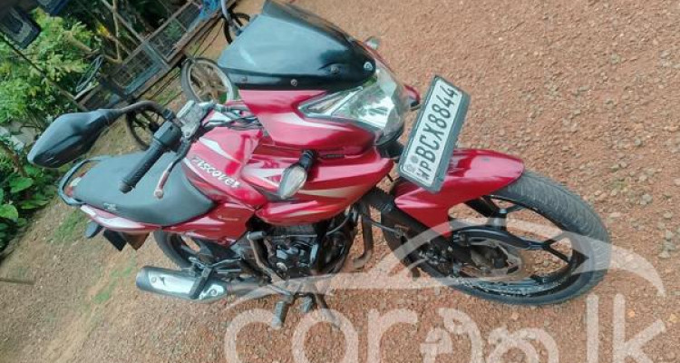 BAJAJ DISCOVER 150 2015