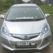 HONDA FIT GP1 2013