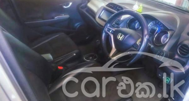 HONDA FIT GP1 2013
