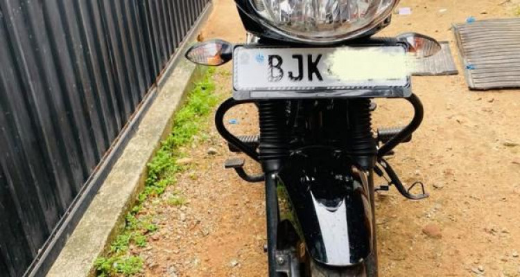 BAJAJ DISCOVER 125 2024