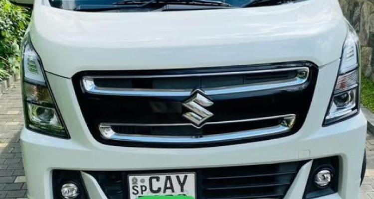 SUZUKI WAGON R STINGRAY 2018