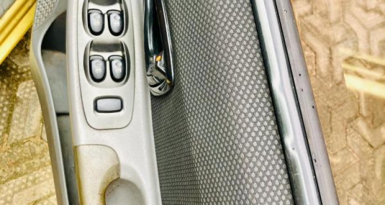 HYUNDAI ACCENT 2000