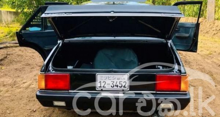 MITSUBISHI LANCER BOX 1982