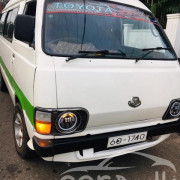 TOYOTA HIACE LH40 1982