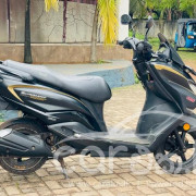 SUZUKI BURGMAN 2020