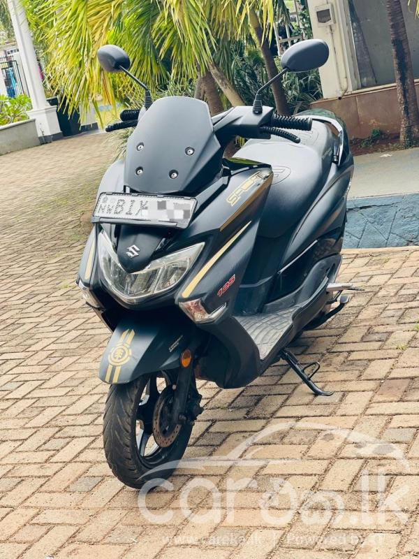 SUZUKI BURGMAN 2020