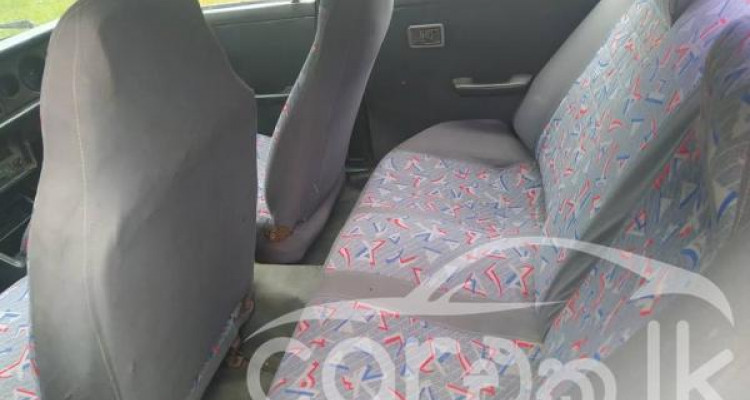 TOYOTA COROLLA KE30 1974
