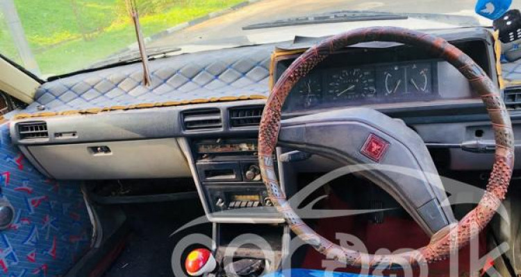 MITSUBISHI LANCER BOX 1980